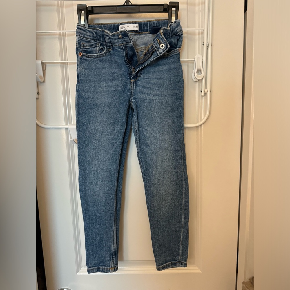 ZARA girls jeans. Size 7.